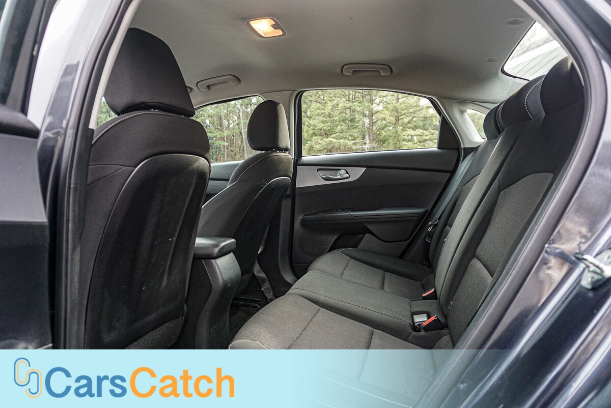 CARSCATCH - Used vehicle - SEDAN KIA FORTE 2023