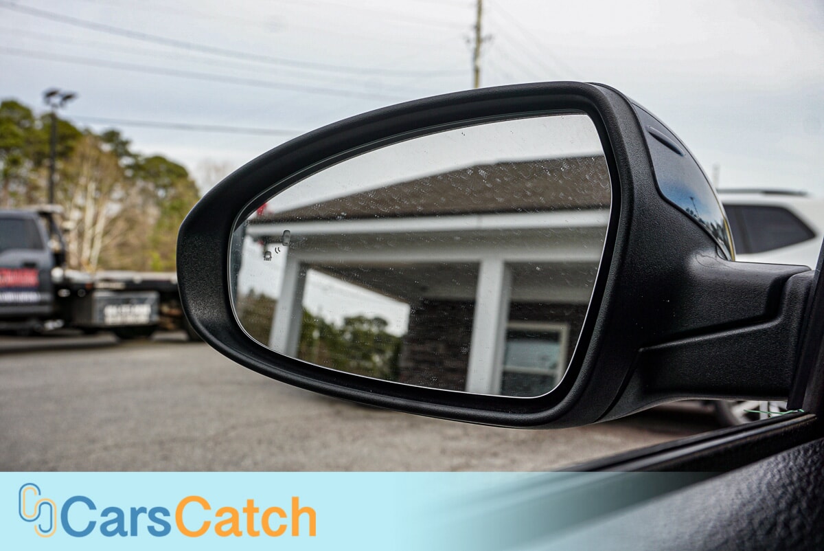 CARSCATCH - Used vehicle - SEDAN KIA FORTE 2023