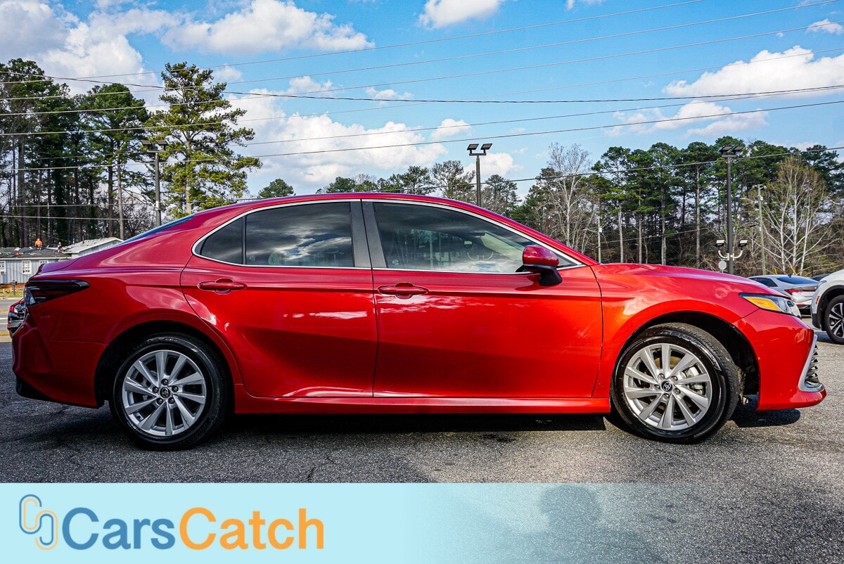 CARSCATCH - Used vehicle - SEDAN TOYOTA CAMRY 2024