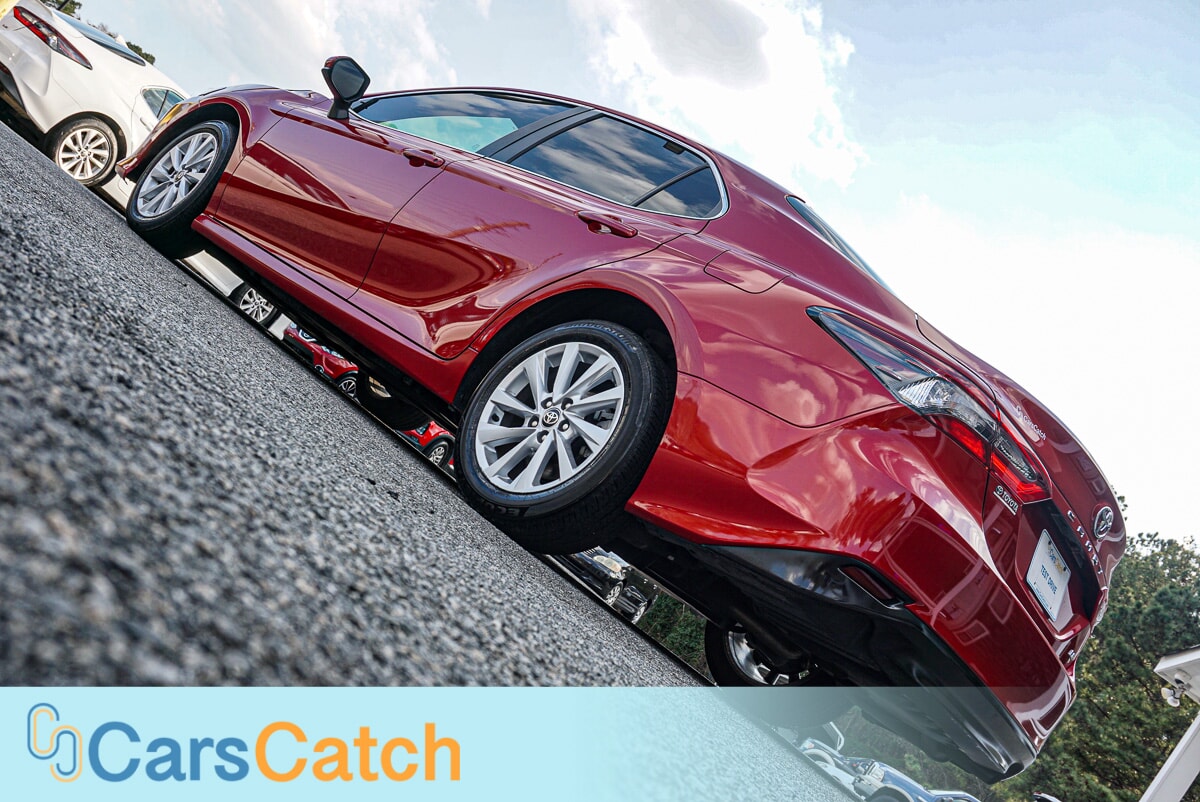 CARSCATCH - Used vehicle - SEDAN TOYOTA CAMRY 2024