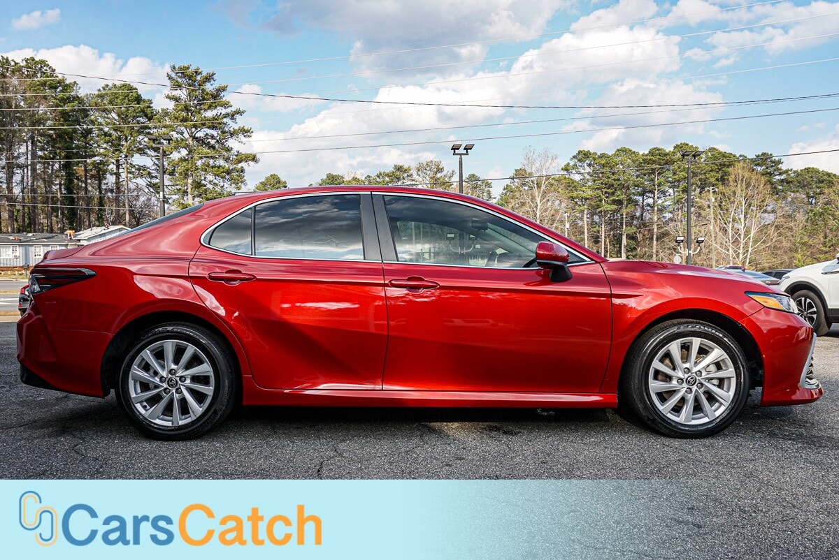 CARSCATCH - Used vehicle - SEDAN TOYOTA CAMRY 2024