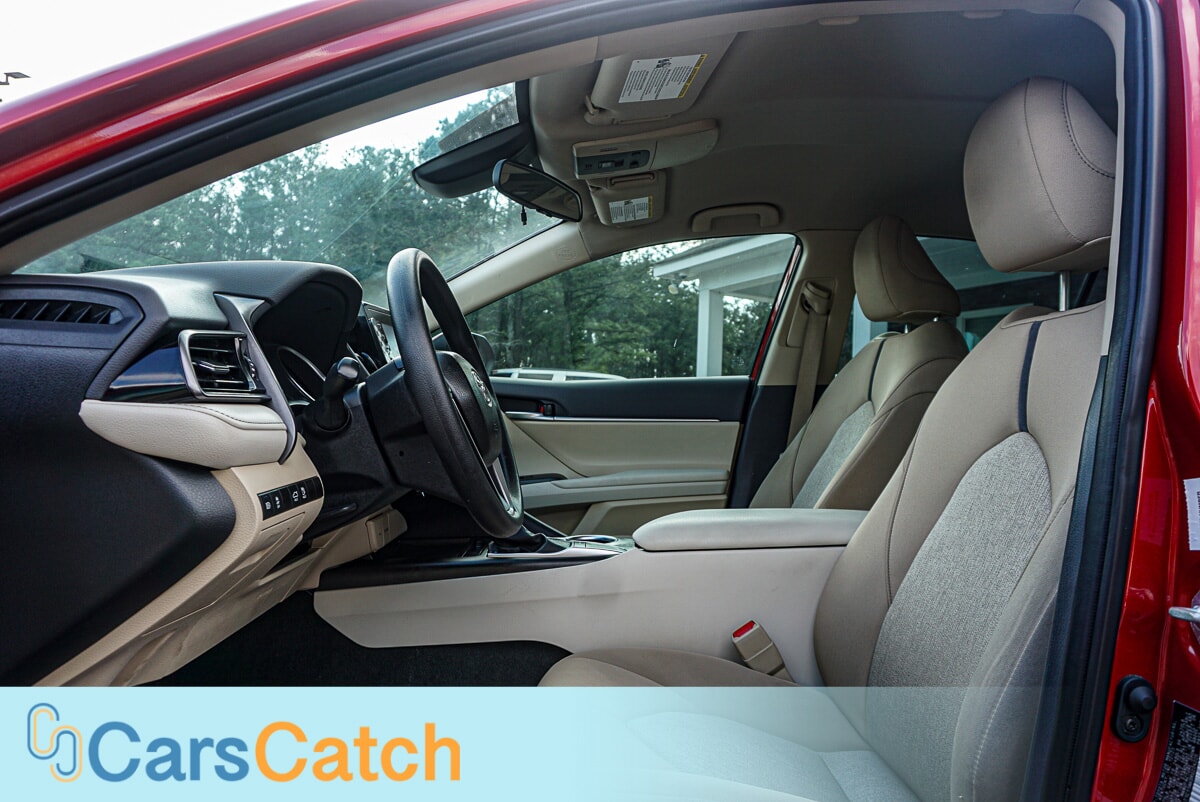 CARSCATCH - Used vehicle - SEDAN TOYOTA CAMRY 2024