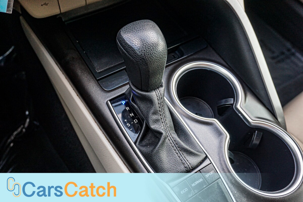 CARSCATCH - Used vehicle - SEDAN TOYOTA CAMRY 2024