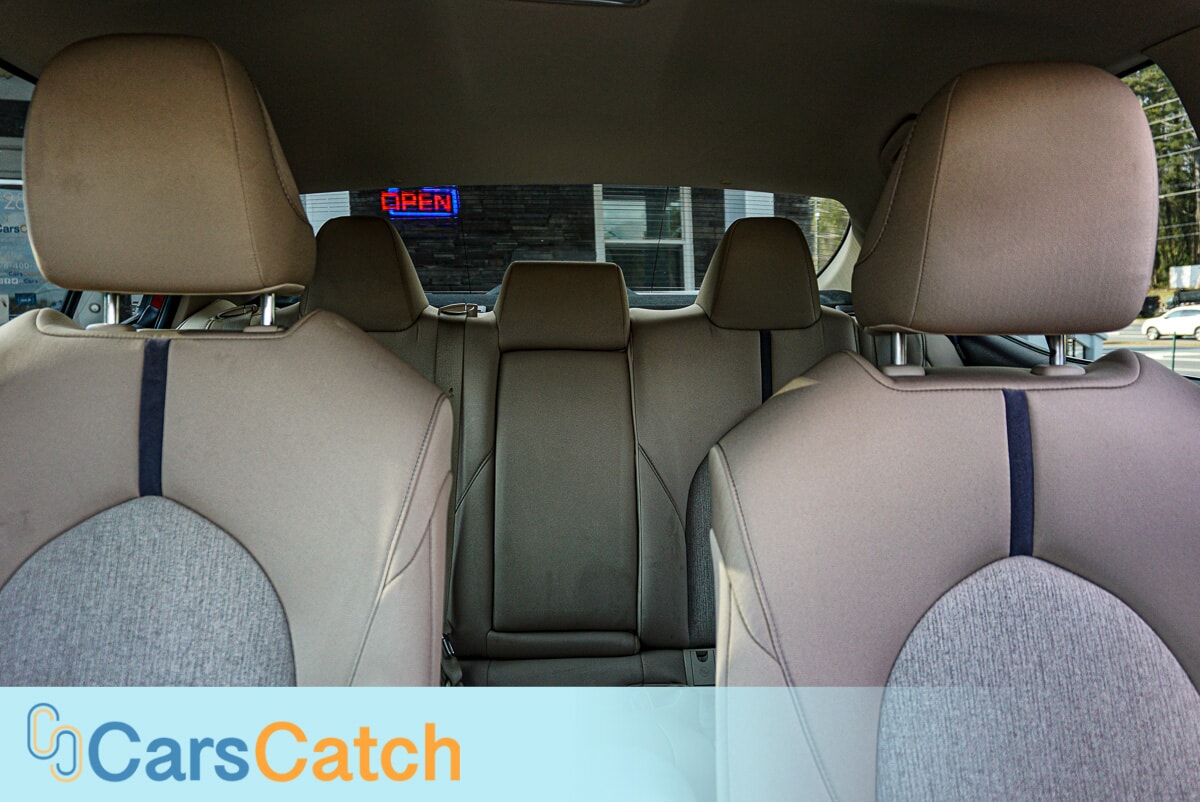 CARSCATCH - Used vehicle - SEDAN TOYOTA CAMRY 2024
