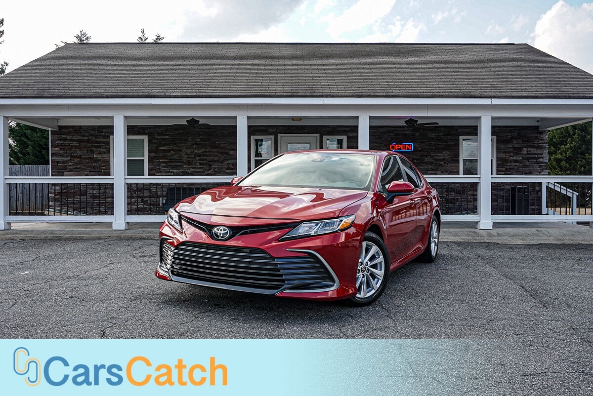 CARSCATCH - Used vehicle - SEDAN TOYOTA CAMRY 2024