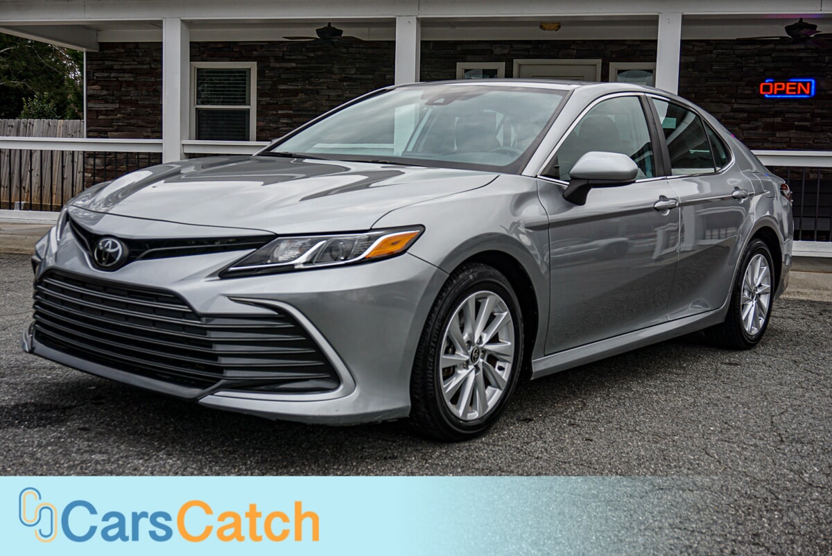 CARSCATCH - Used vehicle - SEDAN TOYOTA CAMRY 2023