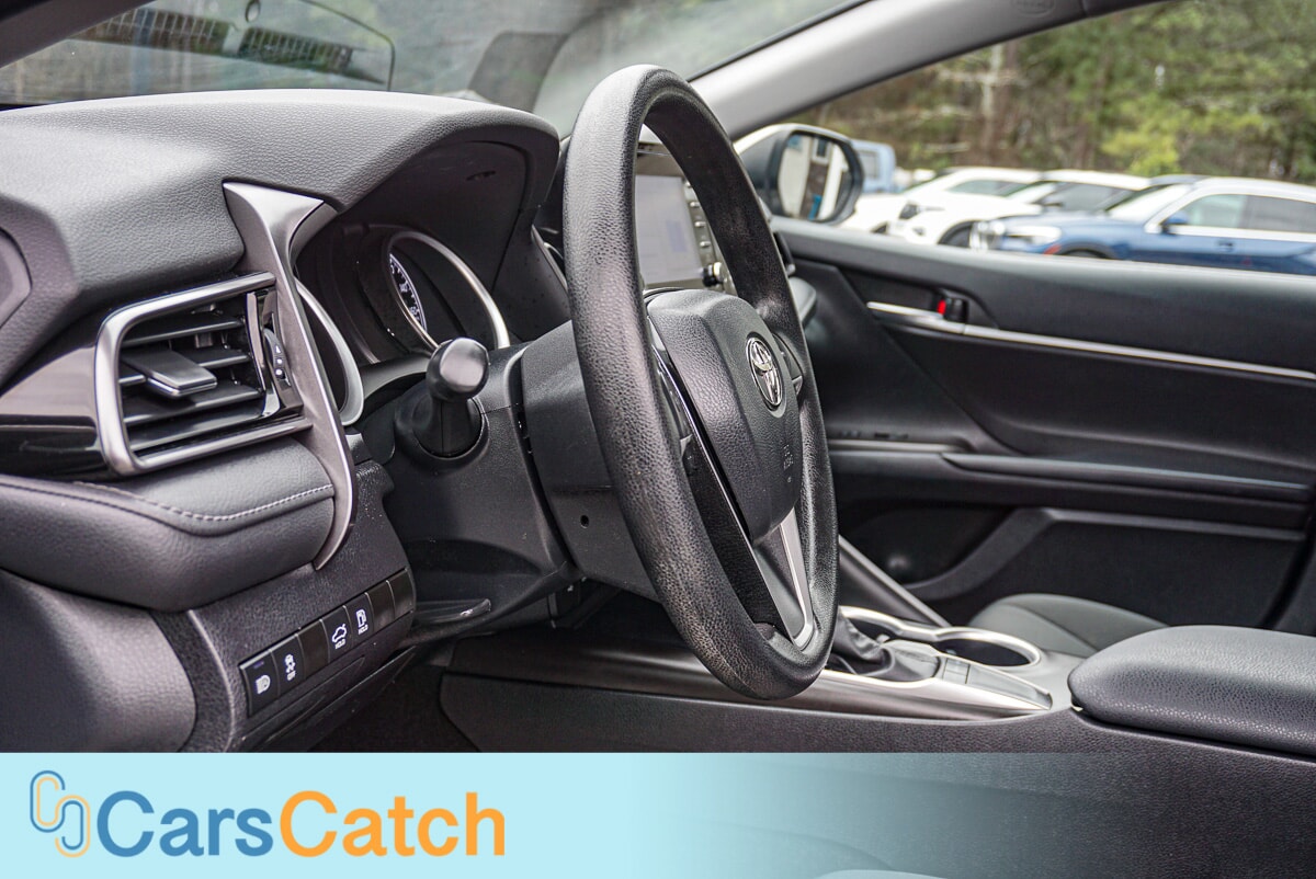 CARSCATCH - Used vehicle - SEDAN TOYOTA CAMRY 2023
