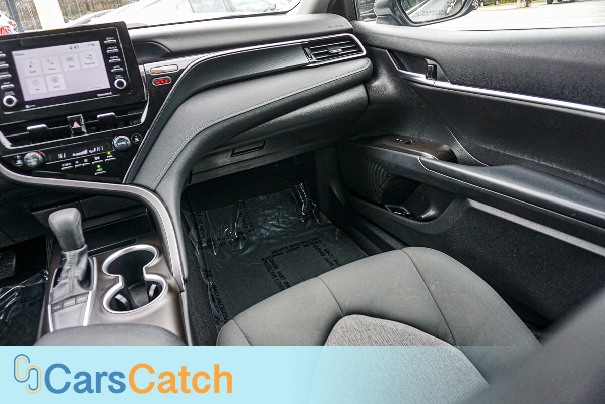 CARSCATCH - Used vehicle - SEDAN TOYOTA CAMRY 2023