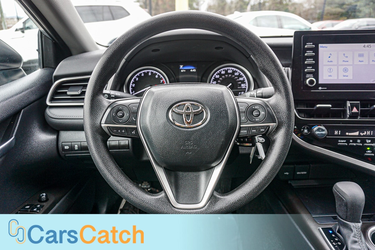CARSCATCH - Used vehicle - SEDAN TOYOTA CAMRY 2023