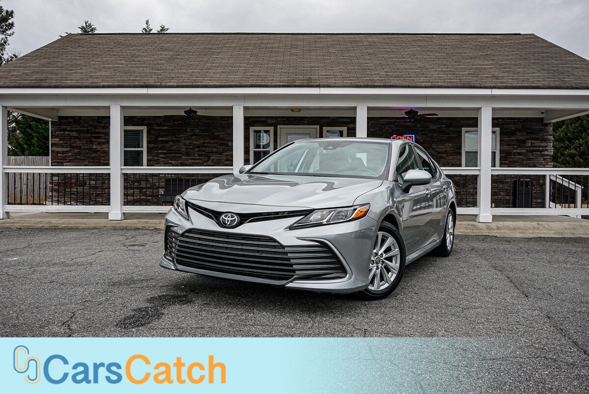 CARSCATCH - Used vehicle - SEDAN TOYOTA CAMRY 2023