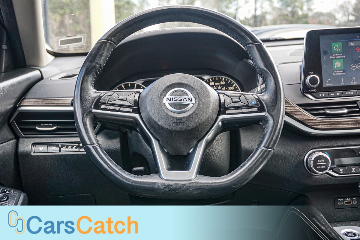 CARSCATCH - Used vehicle - SEDAN NISSAN ALTIMA 2019
