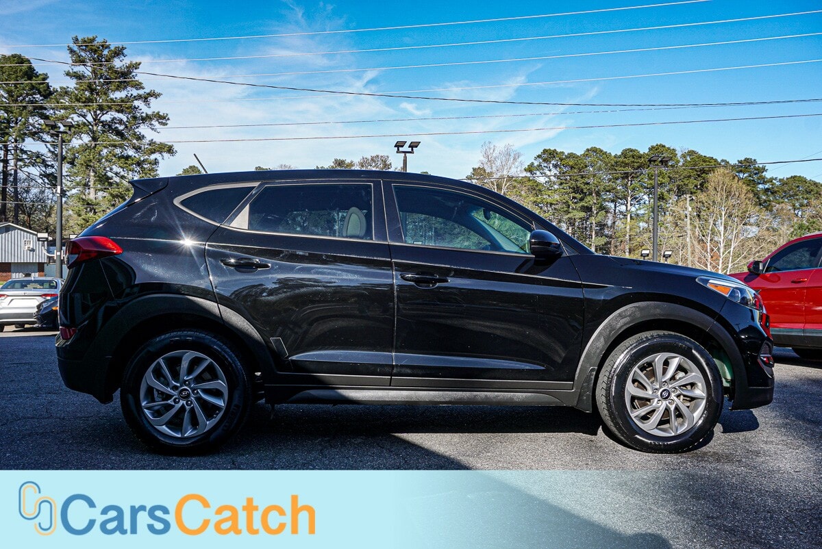 CARSCATCH - Used vehicle - SUV HYUNDAI TUCSON 2017