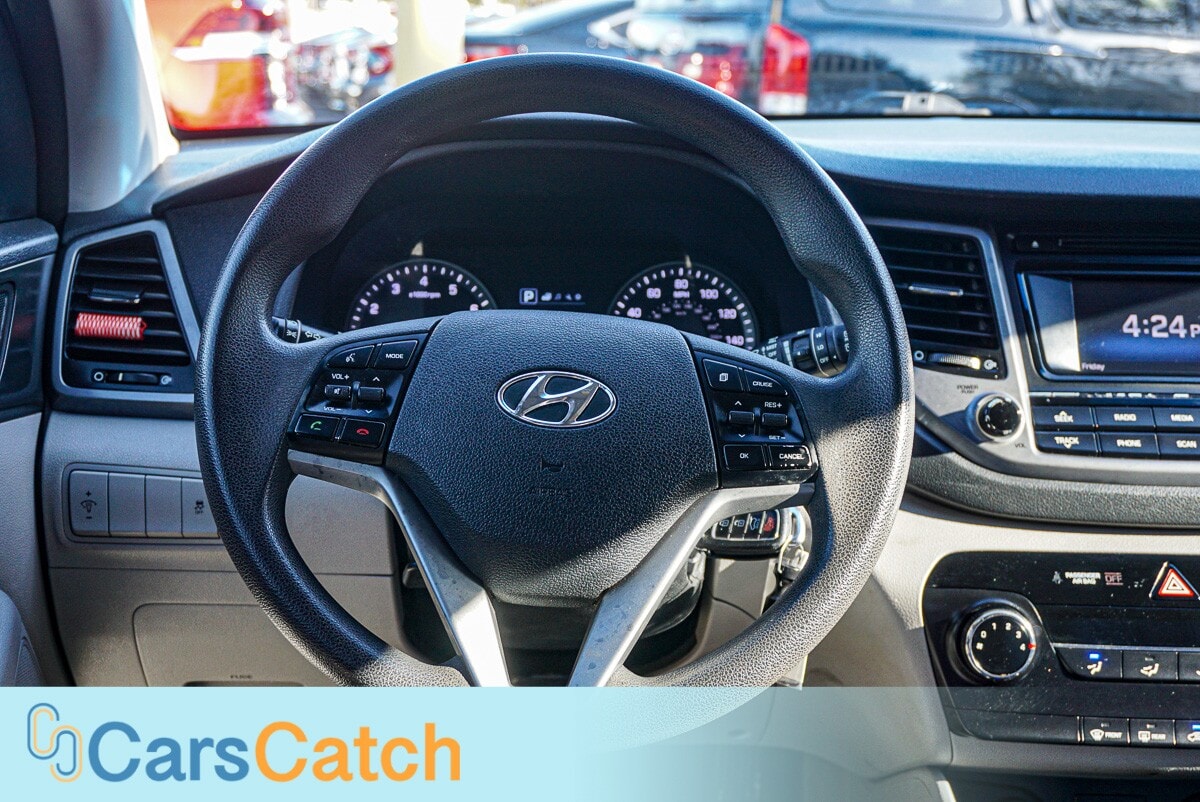 CARSCATCH - Used vehicle - SUV HYUNDAI TUCSON 2017