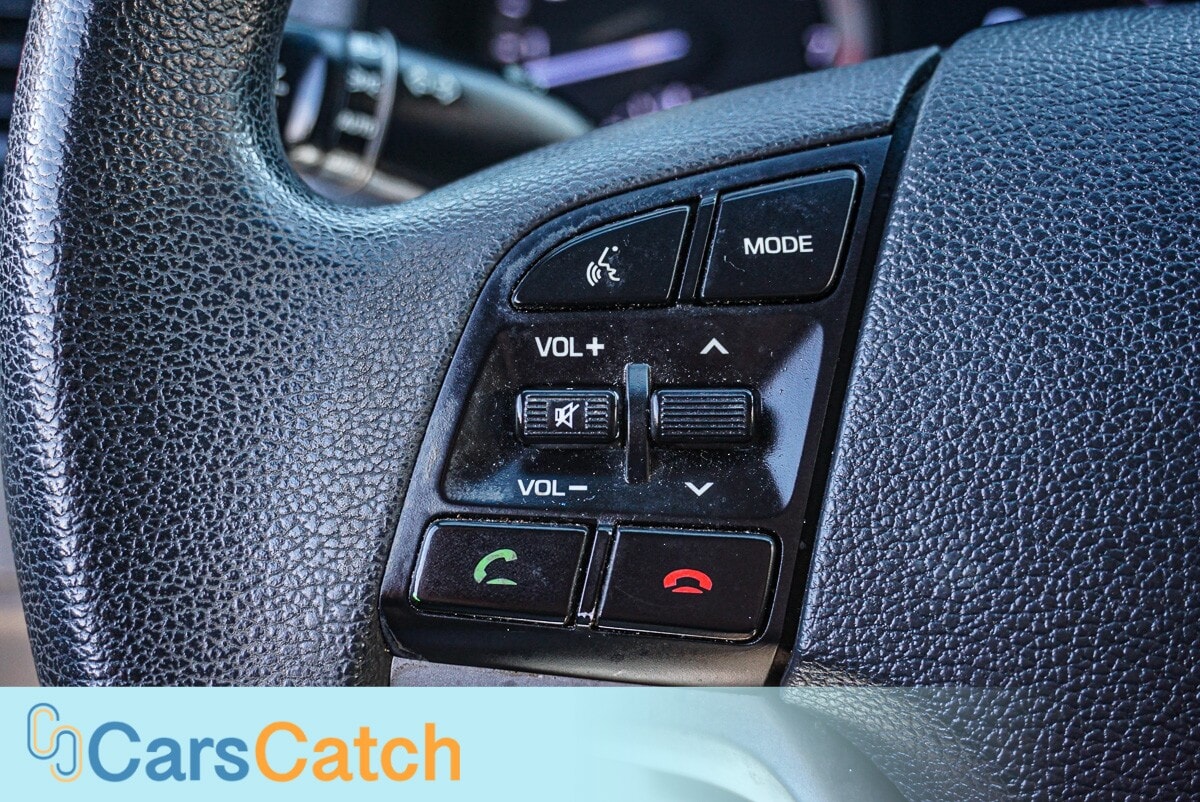 CARSCATCH - Used vehicle - SUV HYUNDAI TUCSON 2017