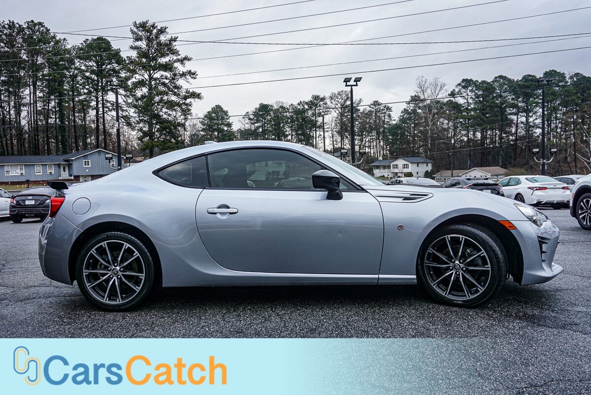 CARSCATCH - Used vehicle - COUPE TOYOTA 86 2018