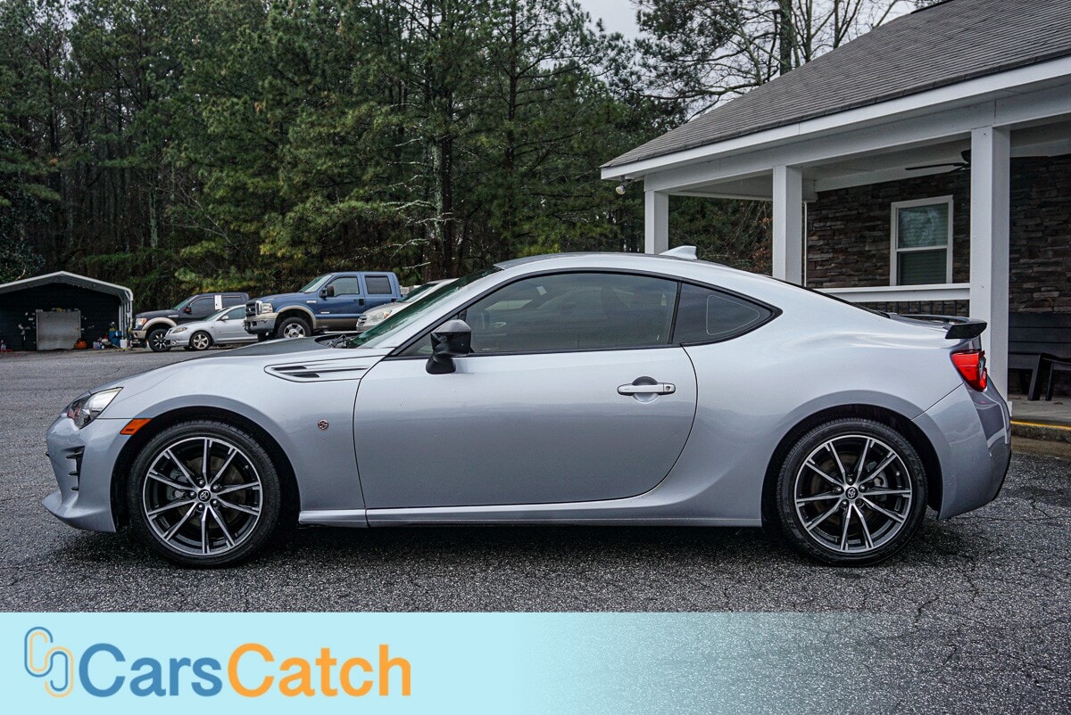 CARSCATCH - Used vehicle - COUPE TOYOTA 86 2018