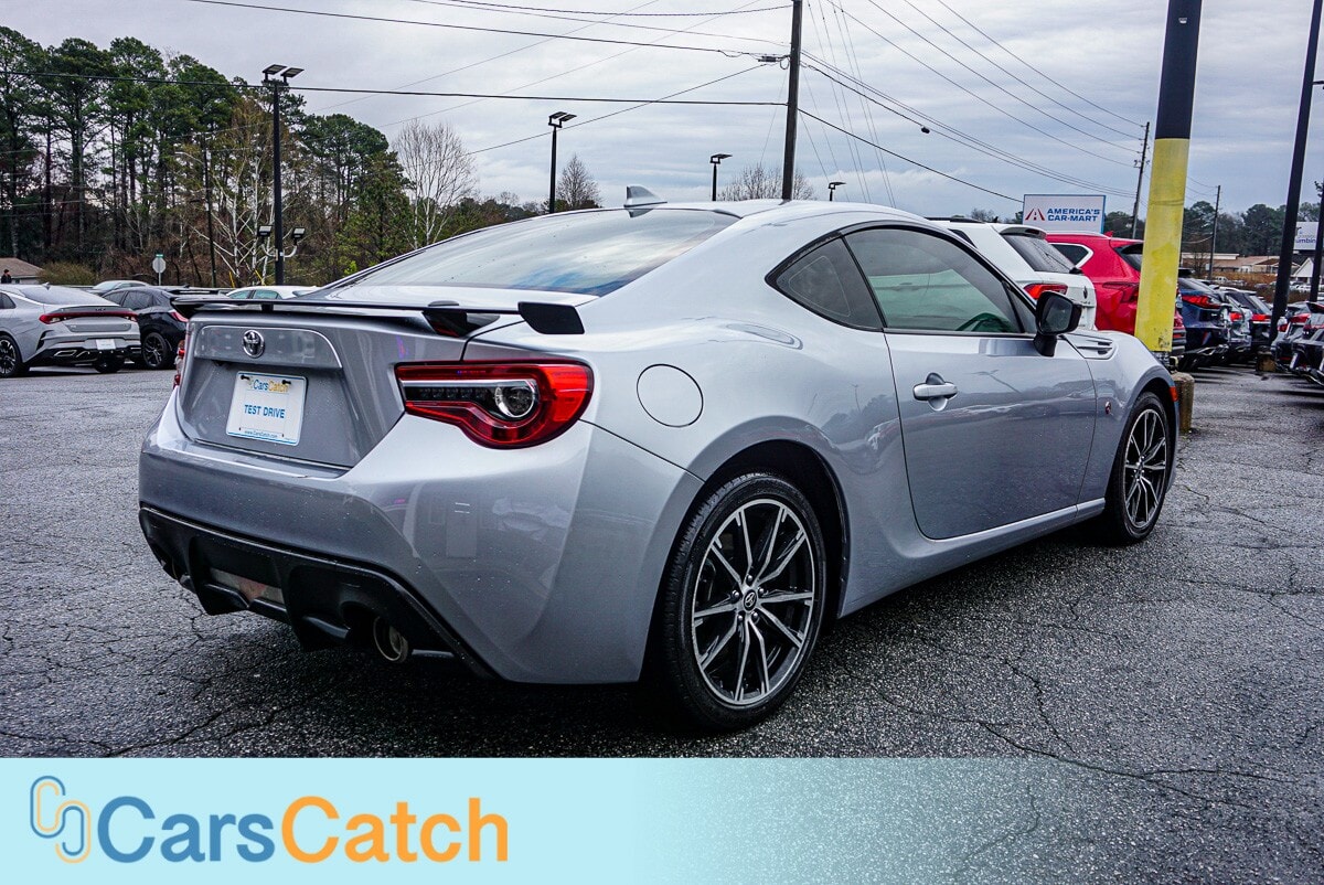 CARSCATCH - Used vehicle - COUPE TOYOTA 86 2018