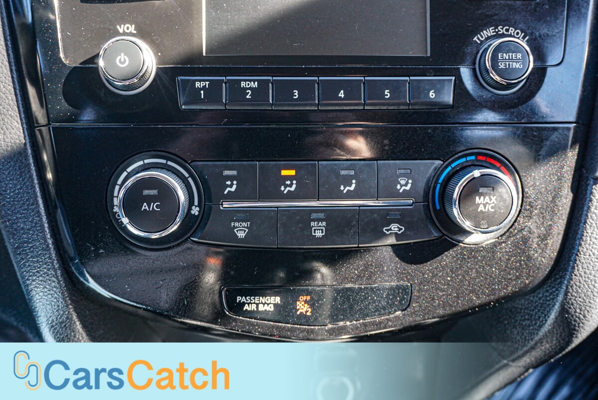 CARSCATCH - Used vehicle - SUV NISSAN ROGUE 2017