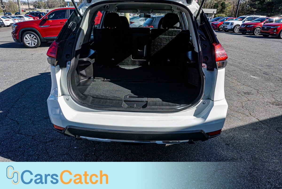 CARSCATCH - Used vehicle - SUV NISSAN ROGUE 2017