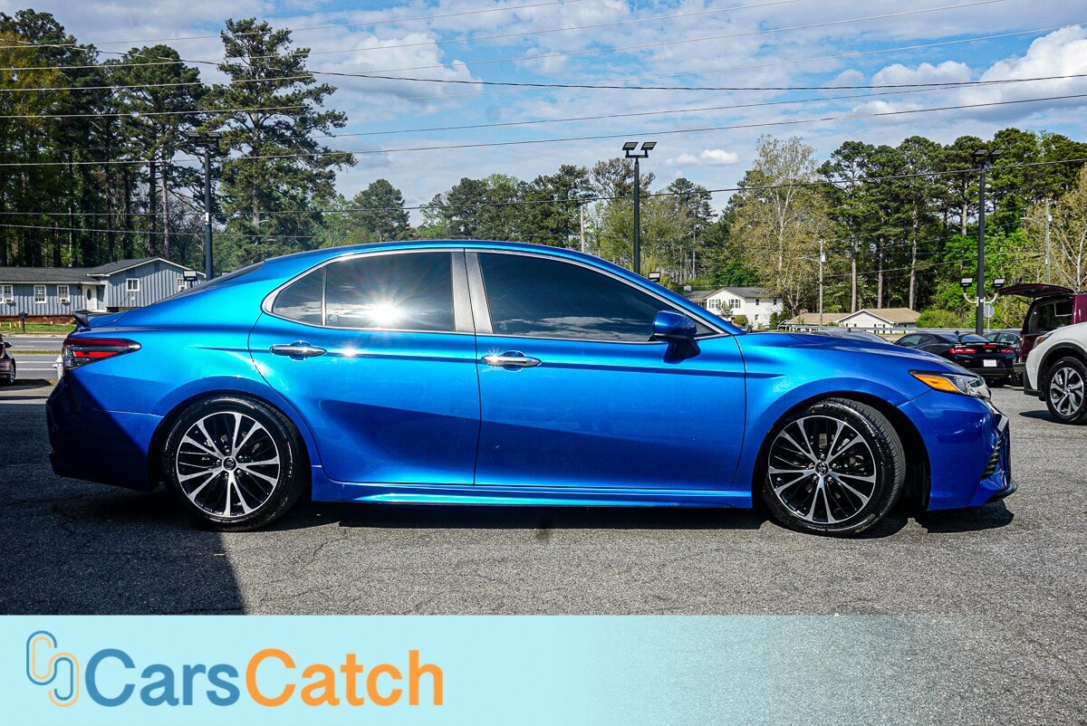 CARSCATCH - Used vehicle - SEDAN TOYOTA CAMRY 2018