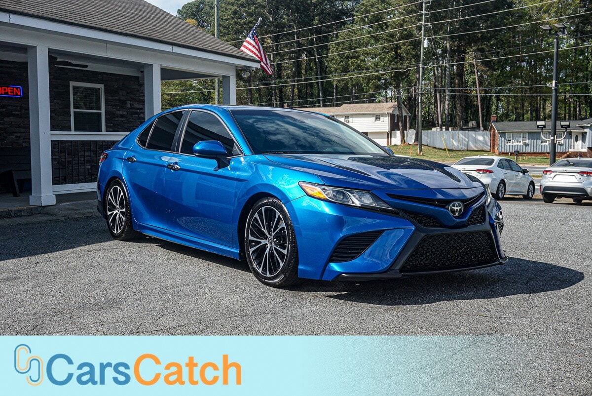 CARSCATCH - Used vehicle - SEDAN TOYOTA CAMRY 2018