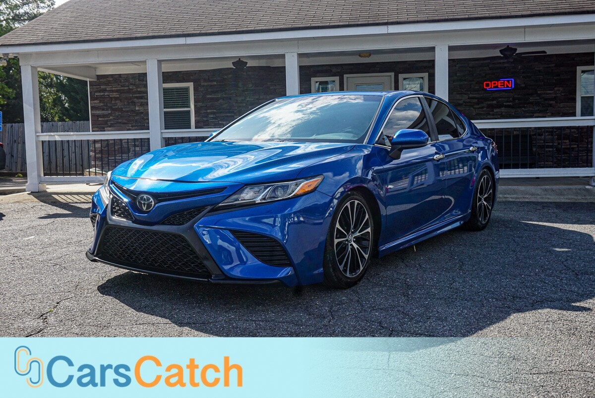 CARSCATCH - Used vehicle - SEDAN TOYOTA CAMRY 2018