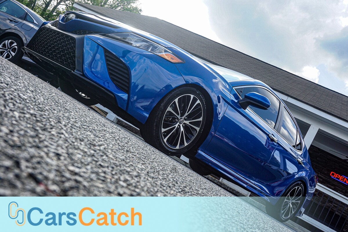 CARSCATCH - Used vehicle - SEDAN TOYOTA CAMRY 2018