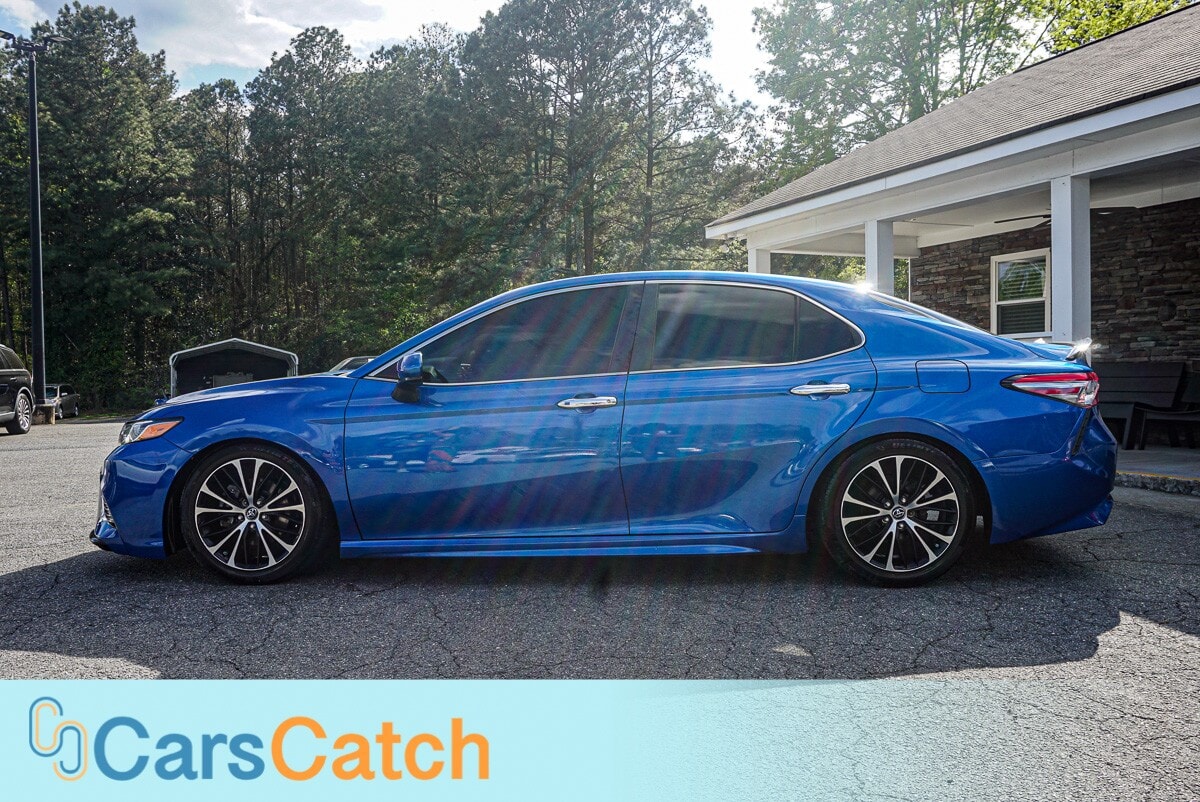 CARSCATCH - Used vehicle - SEDAN TOYOTA CAMRY 2018
