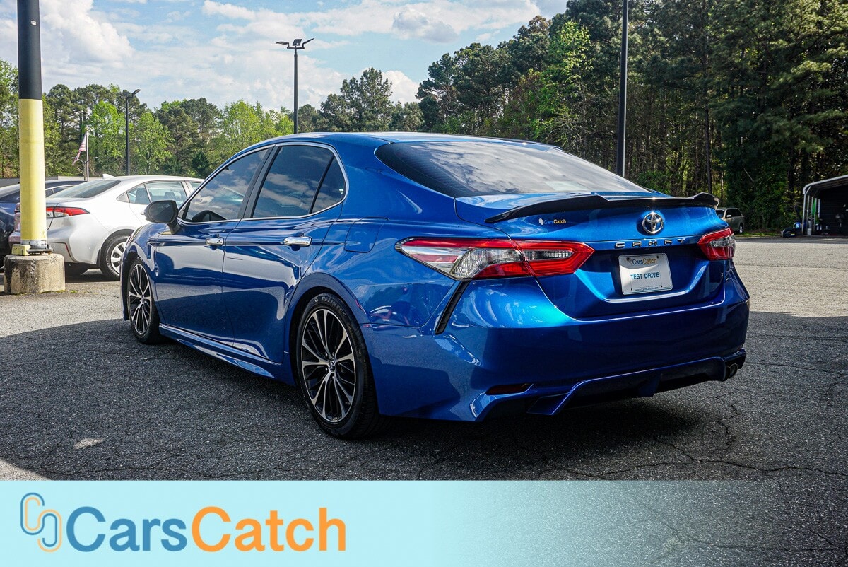 CARSCATCH - Used vehicle - SEDAN TOYOTA CAMRY 2018