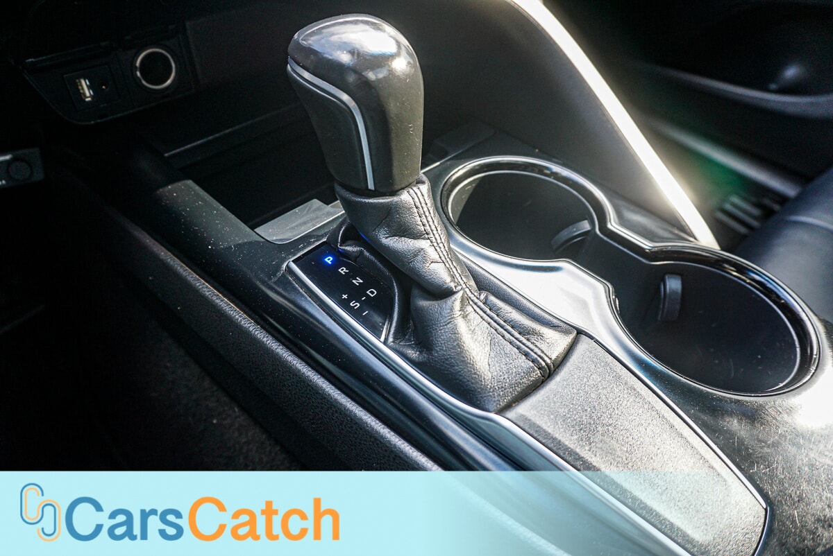 CARSCATCH - Used vehicle - SEDAN TOYOTA CAMRY 2018