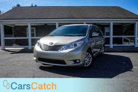 CARSCATCH  - Used TOYOTA SIENNA 2017 WOODSTOCK XLE AUTO ACCESS SEAT