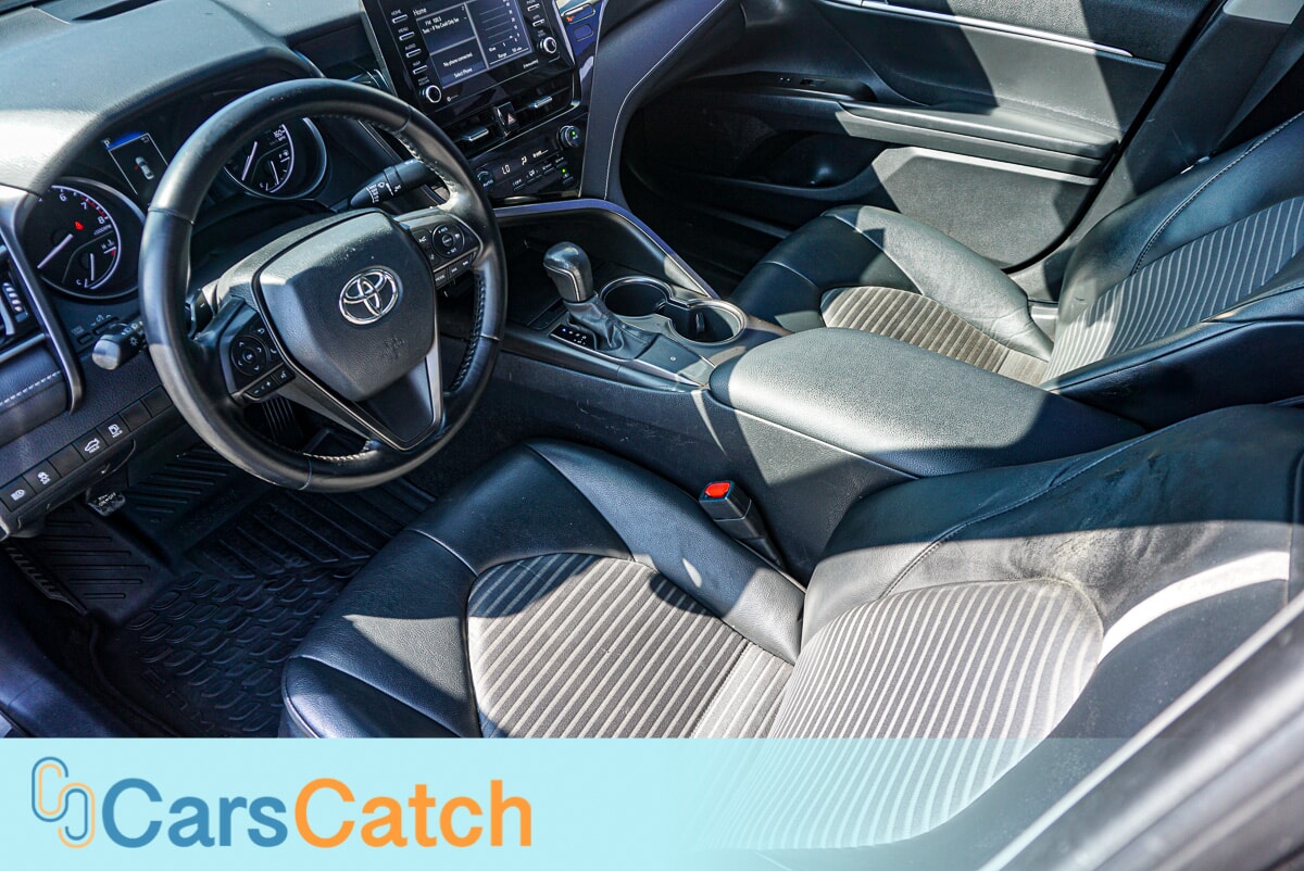 CARSCATCH - Used vehicle - SEDAN TOYOTA CAMRY 2021