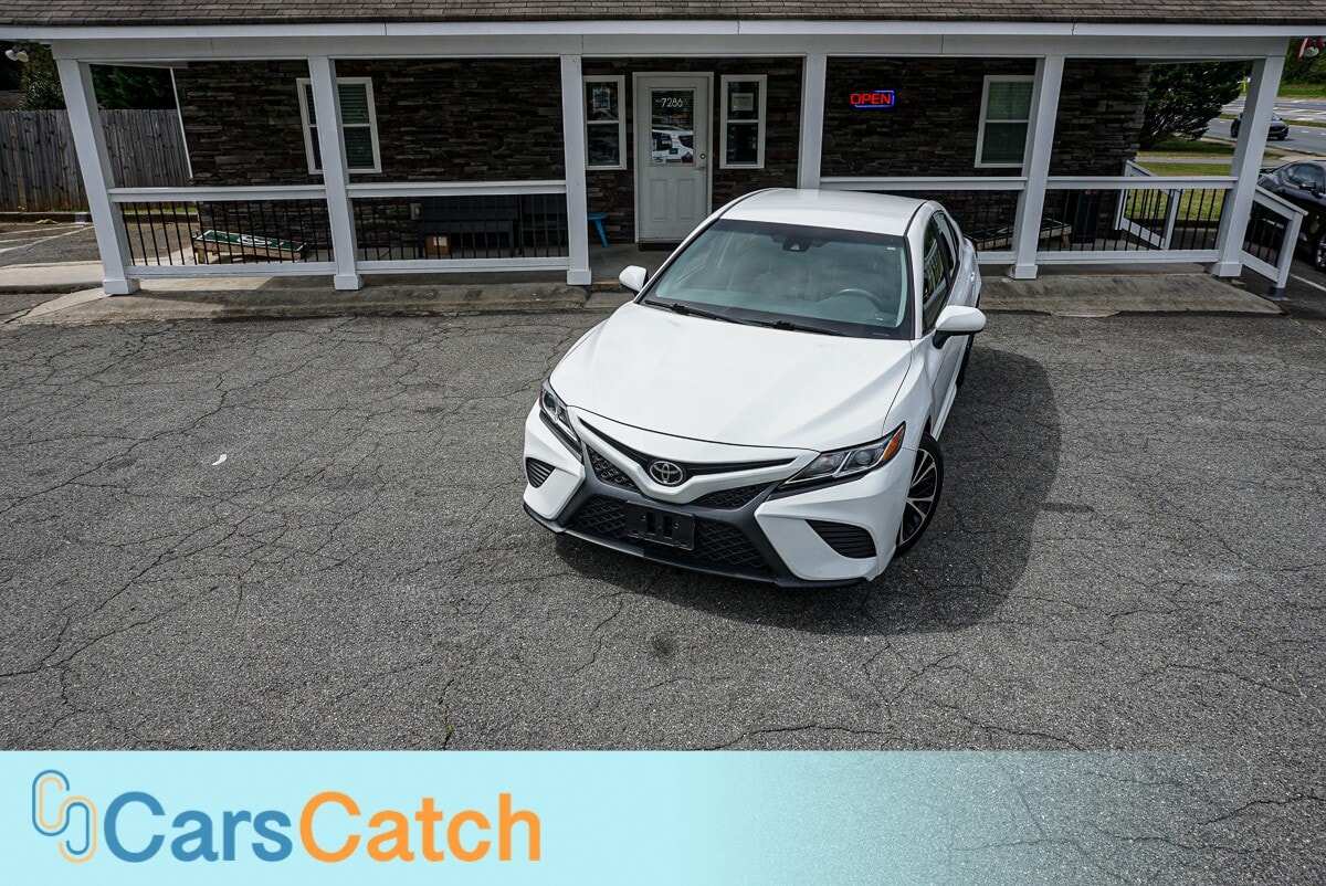 CARSCATCH - Used vehicle - SEDAN TOYOTA CAMRY 2018