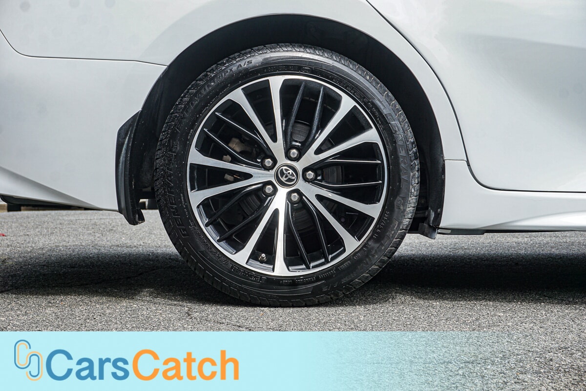 CARSCATCH - Used vehicle - SEDAN TOYOTA CAMRY 2018