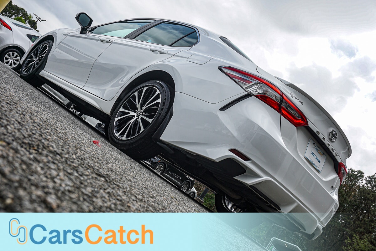 CARSCATCH - Used vehicle - SEDAN TOYOTA CAMRY 2018