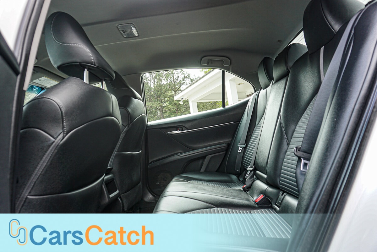 CARSCATCH - Used vehicle - SEDAN TOYOTA CAMRY 2018