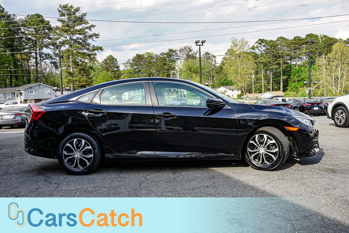CARSCATCH - Used vehicle - SEDAN HONDA CIVIC 2018