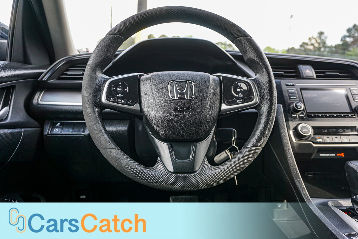 CARSCATCH - Used vehicle - SEDAN HONDA CIVIC 2018