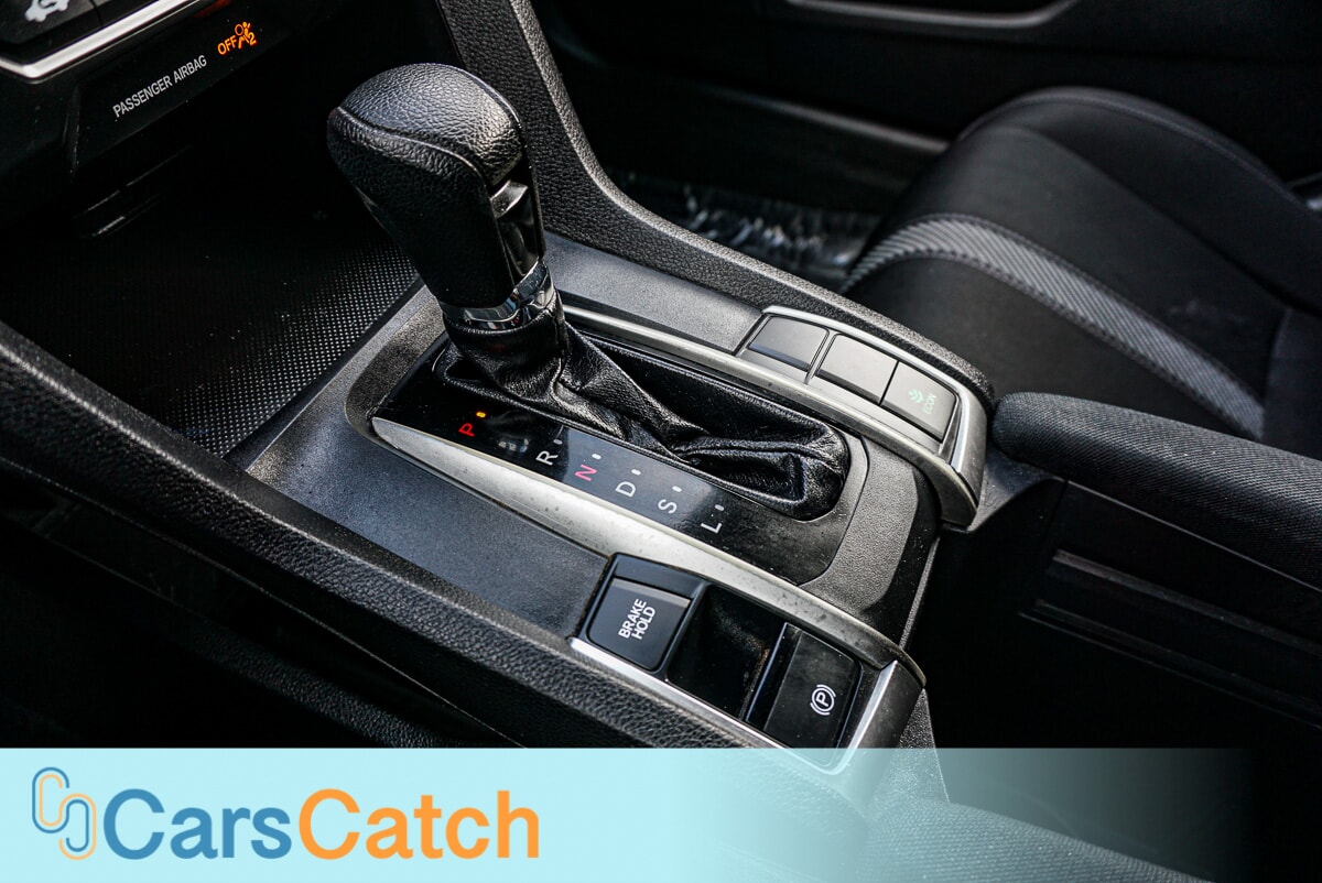 CARSCATCH - Used vehicle - SEDAN HONDA CIVIC 2018