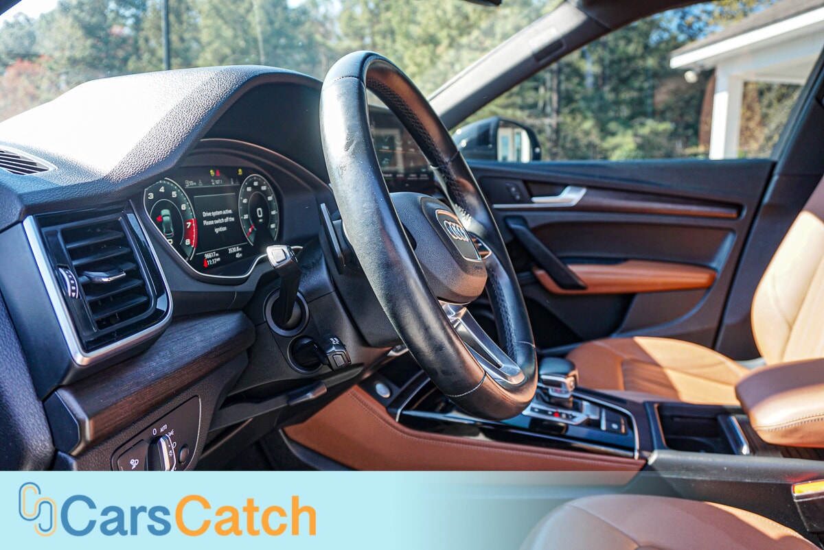 CARSCATCH - Used vehicle - SUV AUDI Q5 2021