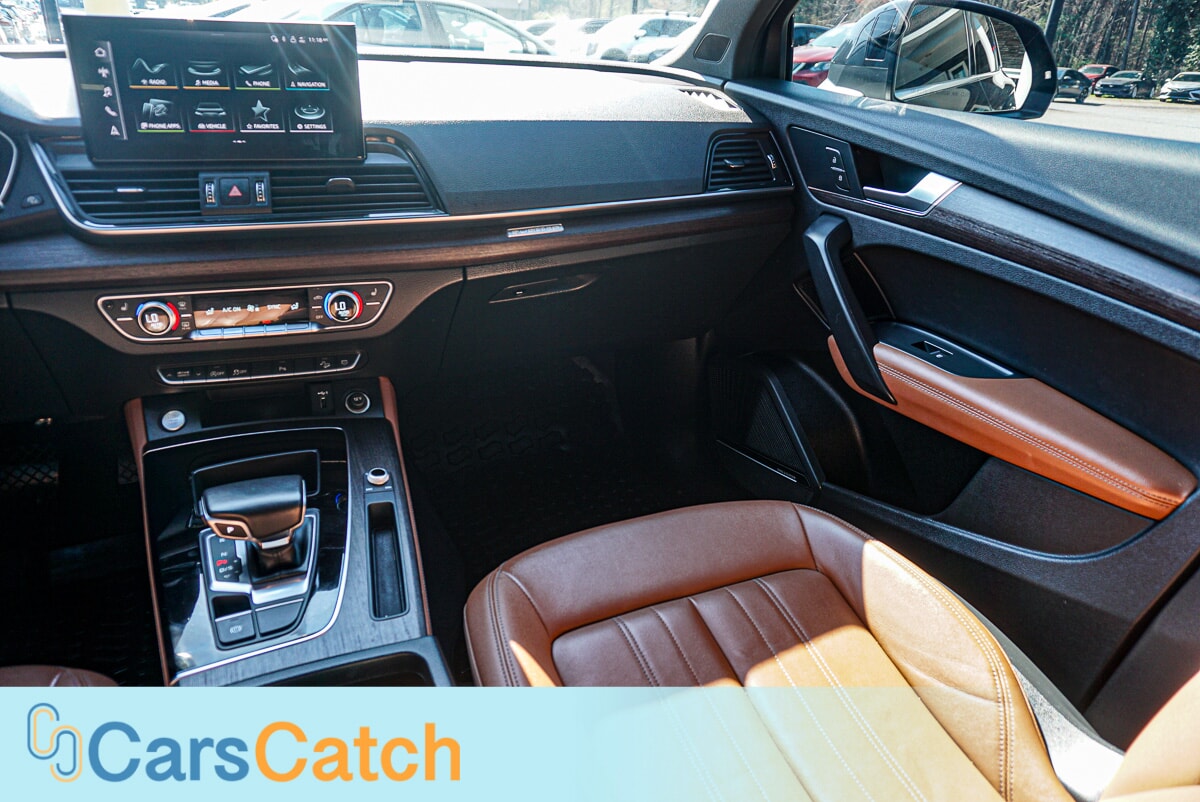 CARSCATCH - Used vehicle - SUV AUDI Q5 2021