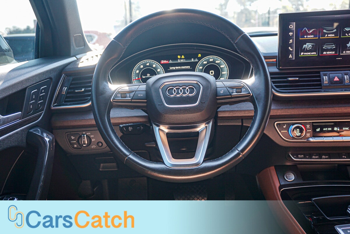 CARSCATCH - Used vehicle - SUV AUDI Q5 2021