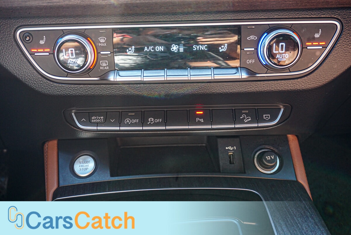 CARSCATCH - Used vehicle - SUV AUDI Q5 2021