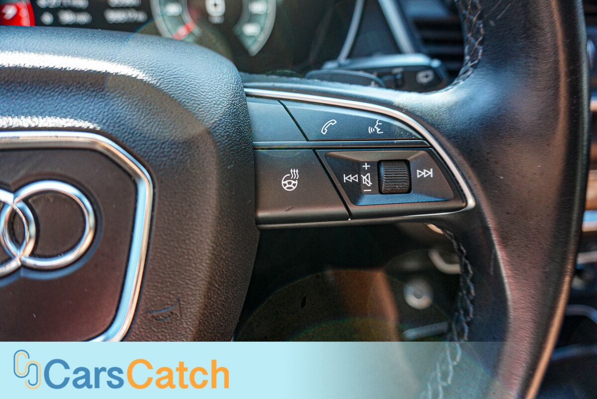 CARSCATCH - Used vehicle - SUV AUDI Q5 2021