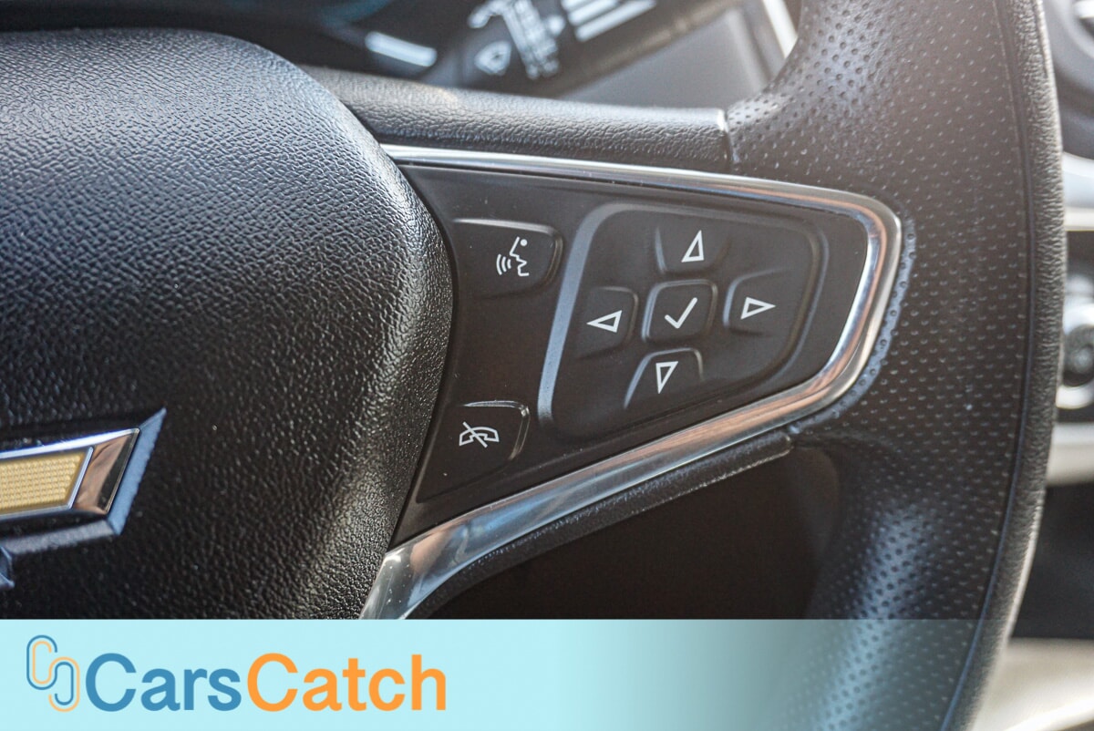 CARSCATCH - Used vehicle - SUV CHEVROLET EQUINOX 2020