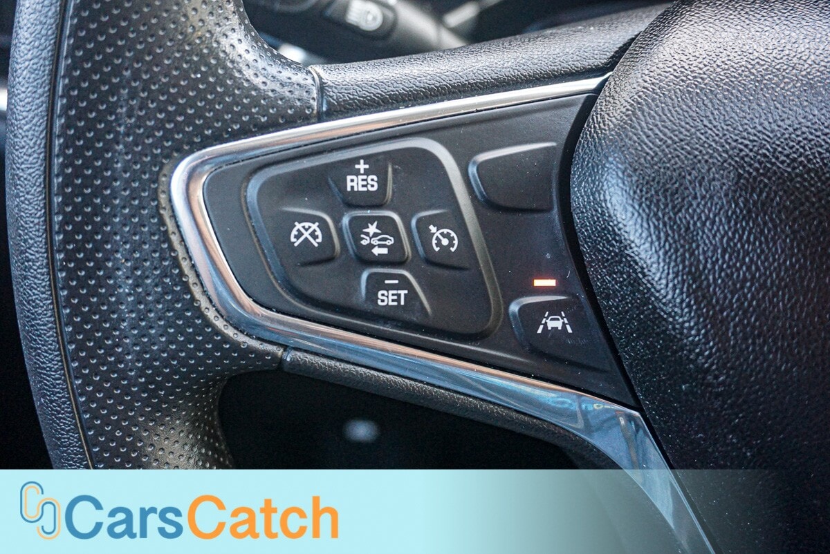 CARSCATCH - Used vehicle - SUV CHEVROLET EQUINOX 2020