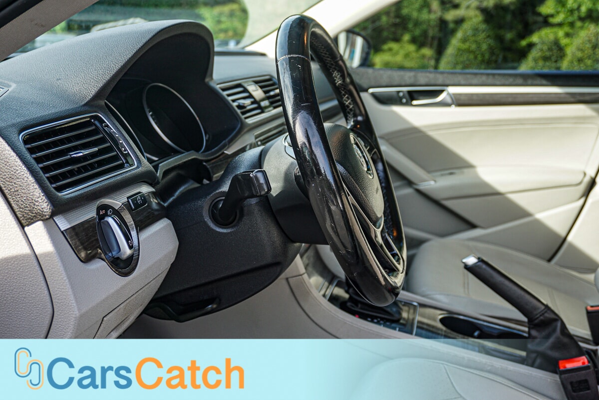 CARSCATCH - Used vehicle - SEDAN VOLKSWAGEN PASSAT 2018