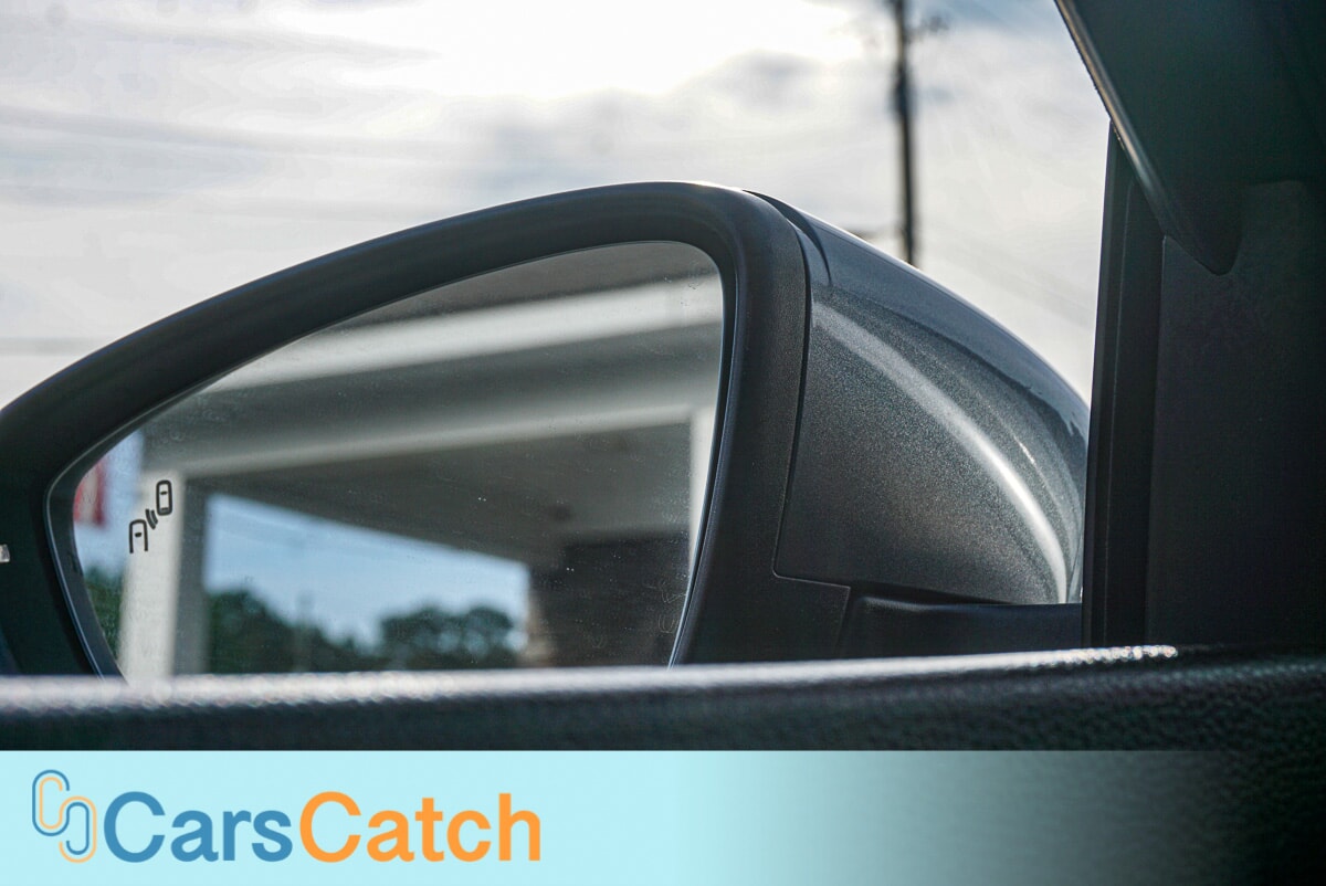 CARSCATCH - Used vehicle - SEDAN VOLKSWAGEN PASSAT 2018