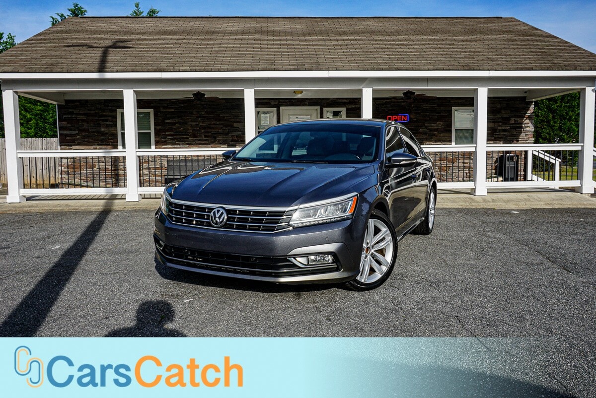 CARSCATCH - Used vehicle - SEDAN VOLKSWAGEN PASSAT 2018