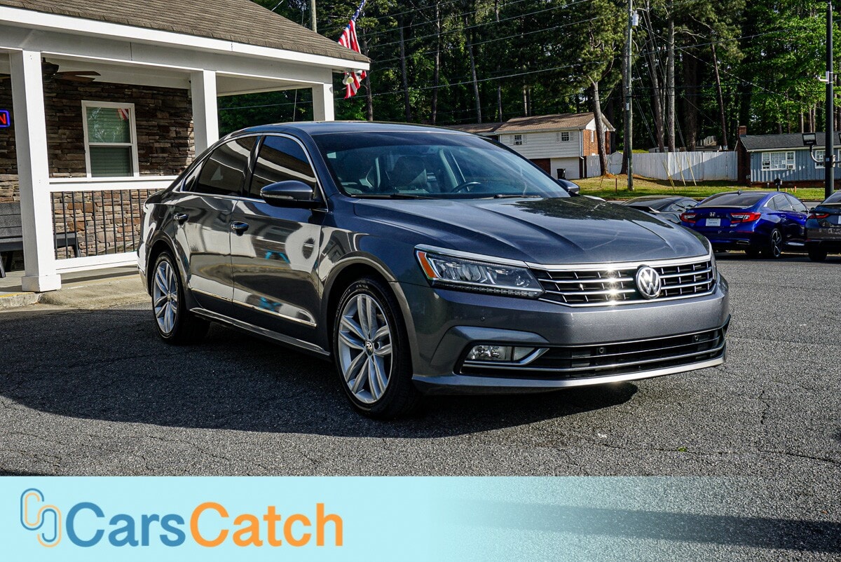 CARSCATCH - Used vehicle - SEDAN VOLKSWAGEN PASSAT 2018